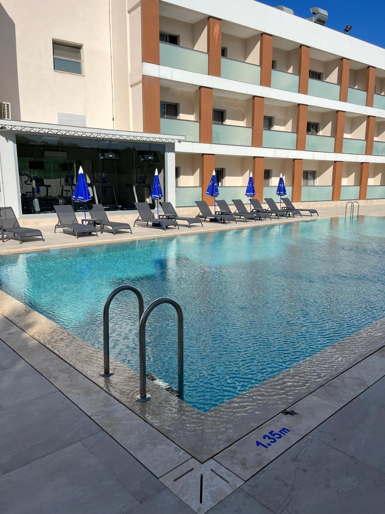 Holiday Inn Express Manisa-West By Ihg Экстерьер фото