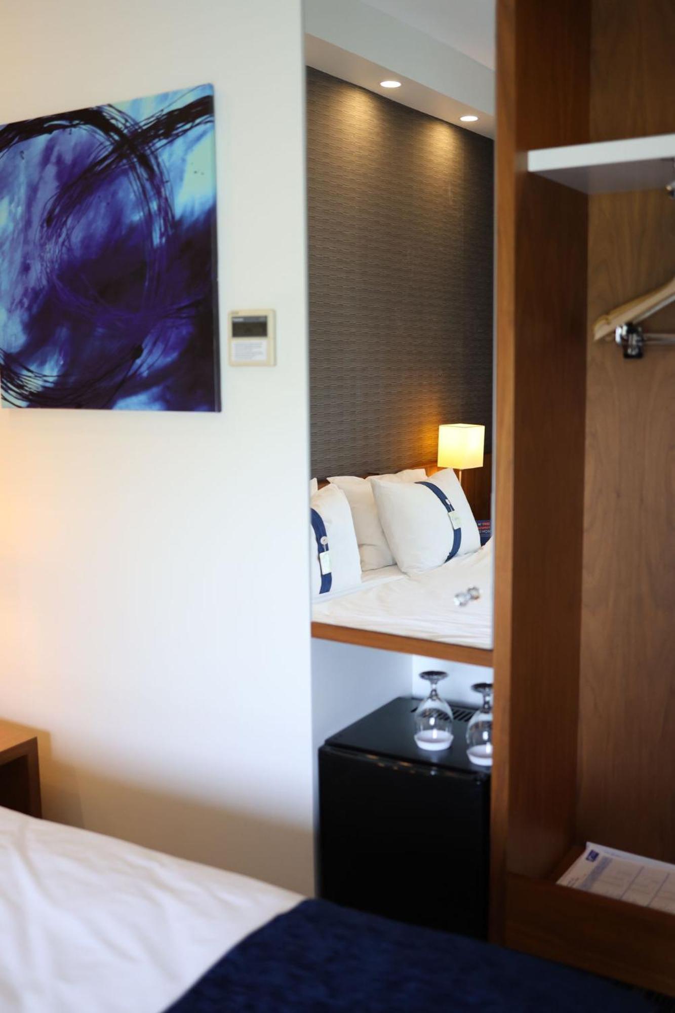 Holiday Inn Express Manisa-West By Ihg Экстерьер фото